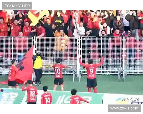 辽宁铁人战胜南通支云，夺得中甲冠军并成功冲超